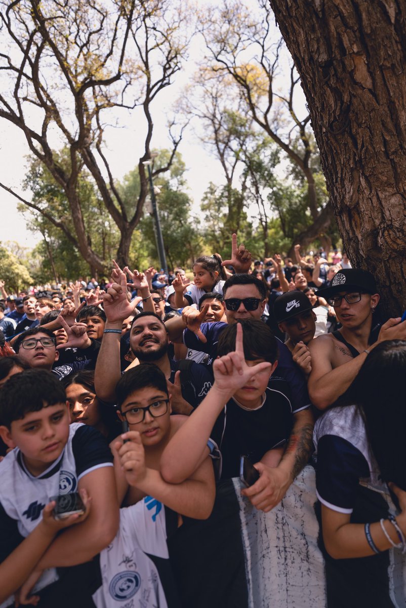 CSIRoficial's tweet photo. Juntos somos más fuertes💪🏼💙 https://t.co/ES9HVLfP3C