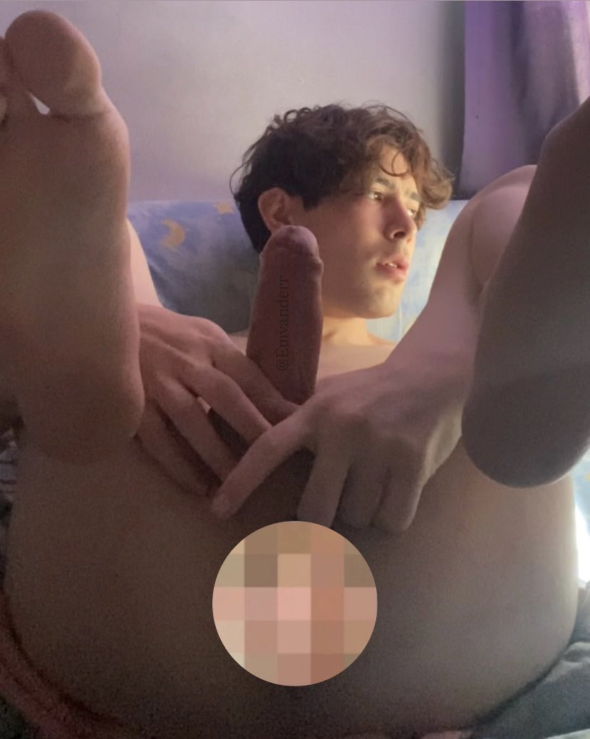 Emvanderr's tweet photo. Rt to see uncensored clip… https://t.co/ud1Wko7JxR