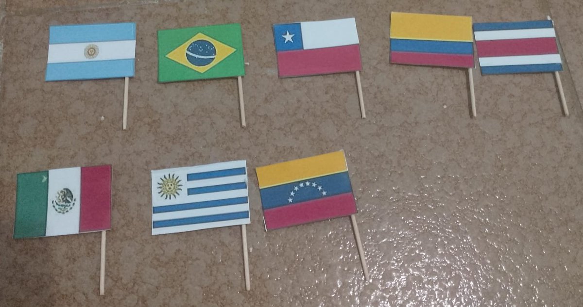iggybrasileiro's tweet photo. Mini bandeirinhas da latam https://t.co/H9JtFDHzFt