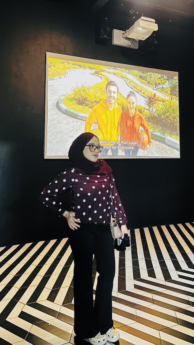 bysyez's tweet photo. when the dots meet lines https://t.co/734efRUei5