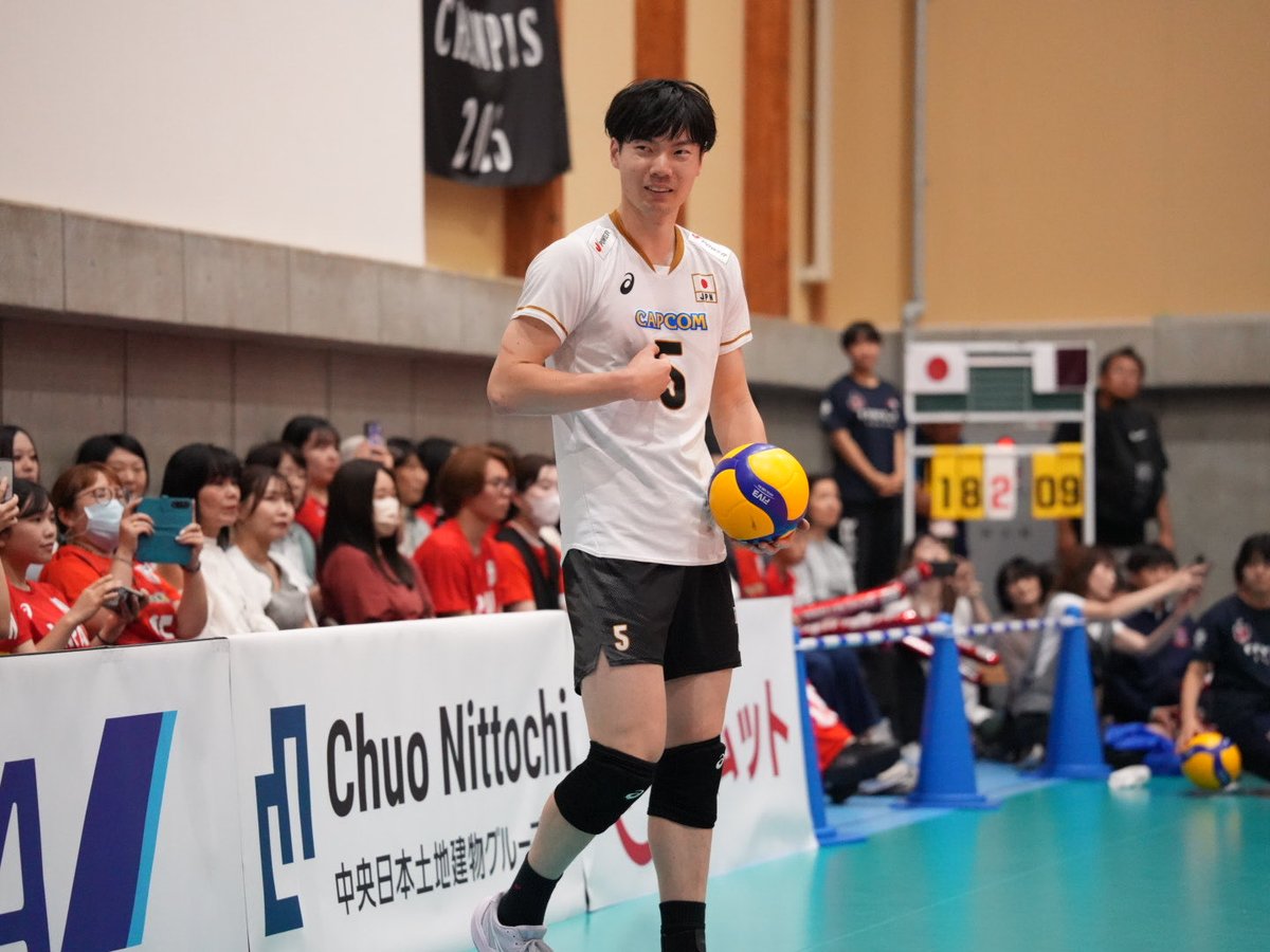 mkkm_1515's tweet photo. 20260920 
バレーボール男子日本代表
国際親善試合
日本対カタール 岩手

フェイクセット決めたあと
リザーブになんかアピールしてた
(動画撮れよ自分……)

#大塚達宣 https://t.co/Dho5TcBETP