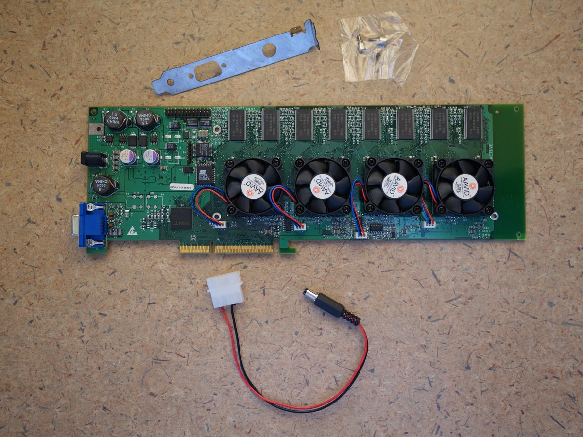 Artex_Retro's tweet photo. 3DFX Voodoo5 6000 3700 Rev. A (210-0391-001-A) with HiNT Bridge Chip 128MB AGP (2000)
#3Dfx https://t.co/teNEqwJMHM