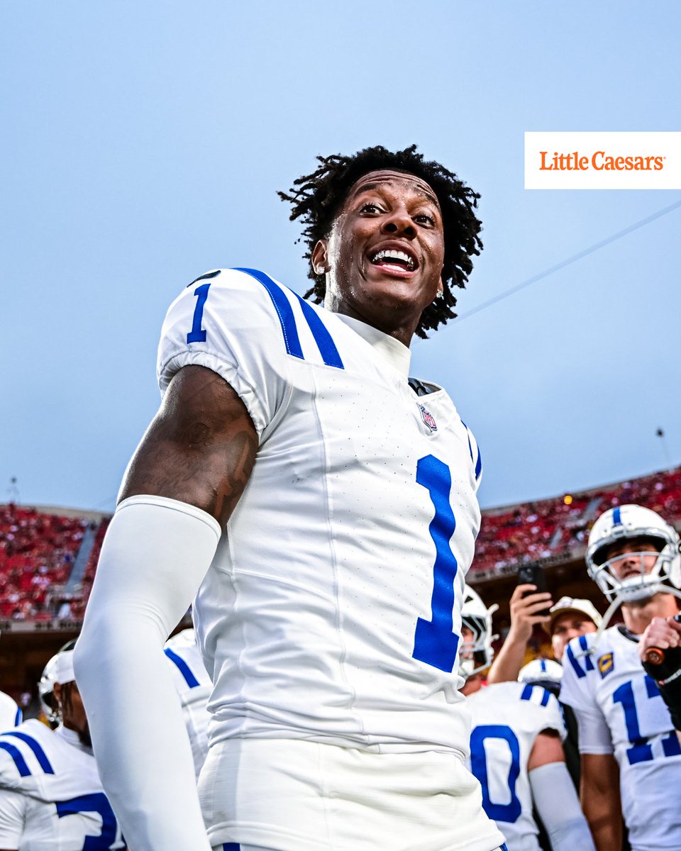 Colts's tweet photo. Sunday night lights. https://t.co/qM2tzmjNBo