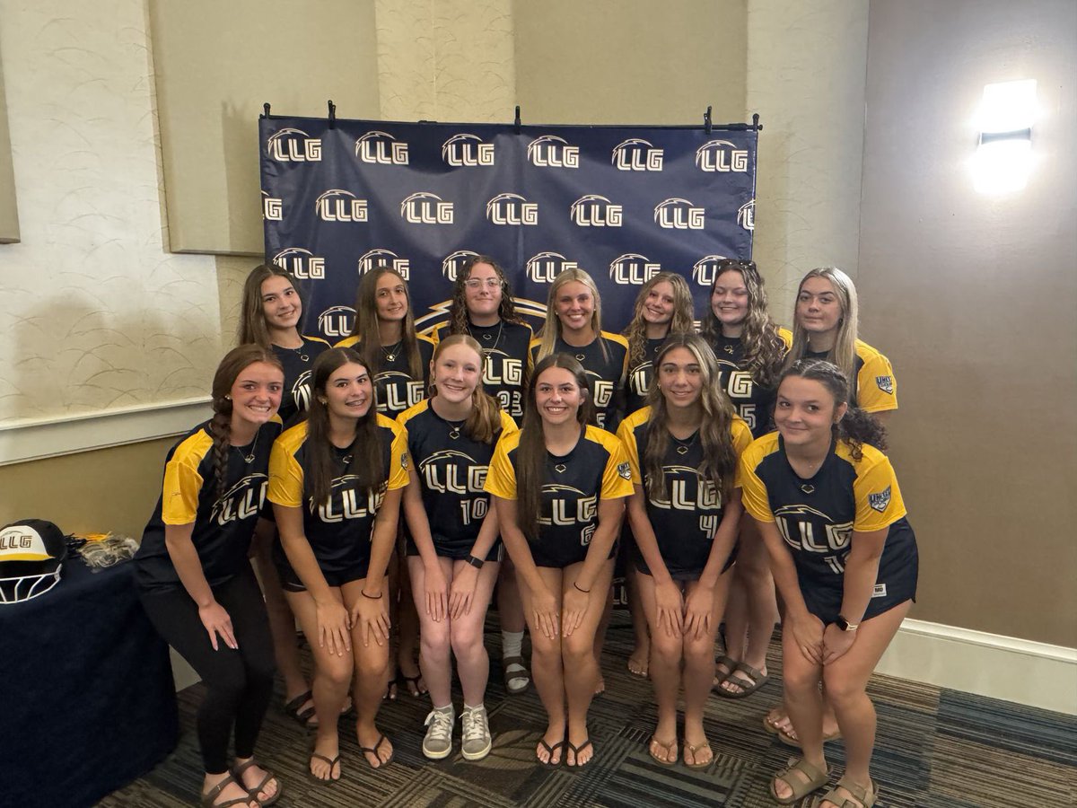 LBagheri9's tweet photo. Amazing time at LLG Summit this weekend! Got to play against some elite LLG competition and had a great time with my team! Can’t wait to play in the @USASoftball Fall State Championship next weekend in Richmond,Va!⚡️
 @Org_LLG @LLG_VA https://t.co/9Nd9K3MSus