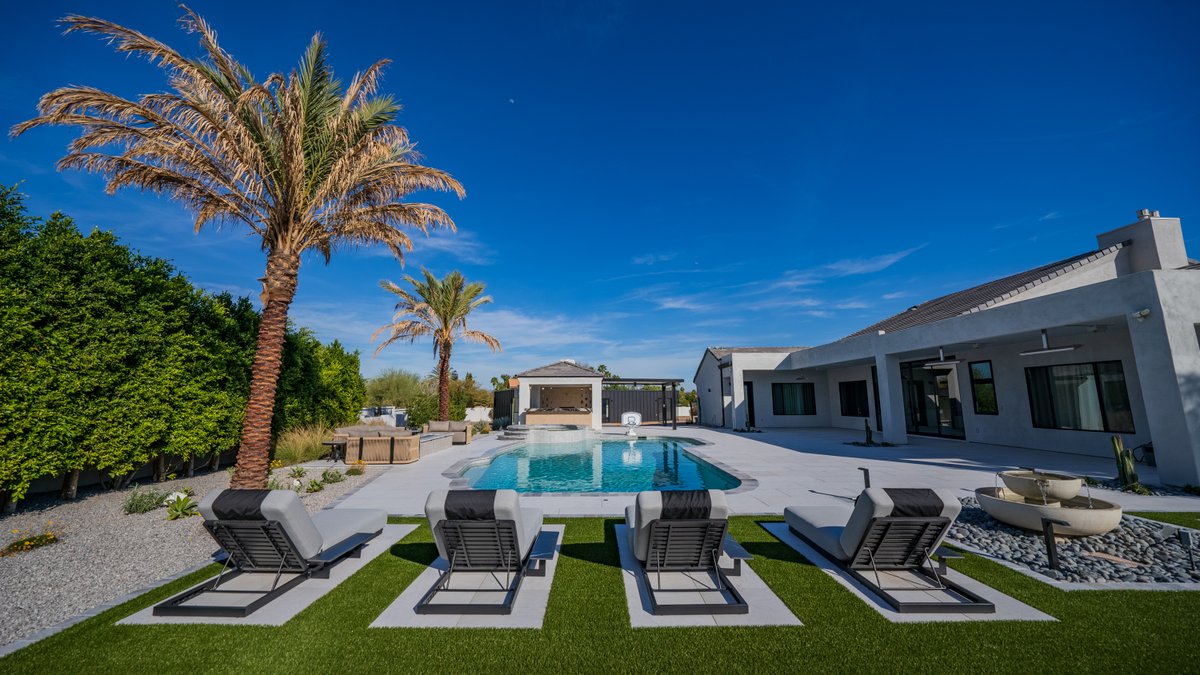 calpool's tweet photo. California Pools &amp; Landscape received a 2026 PHTA International Award of Excellence Bronze Award 🥉for Pool Renovations at this Phoenix oasis.🌴 

These homeowners wanted to modernize their backyard space using sleek porcelain pavers and neutral tile selections, what a makeover! https://t.co/fWS2quXhX7