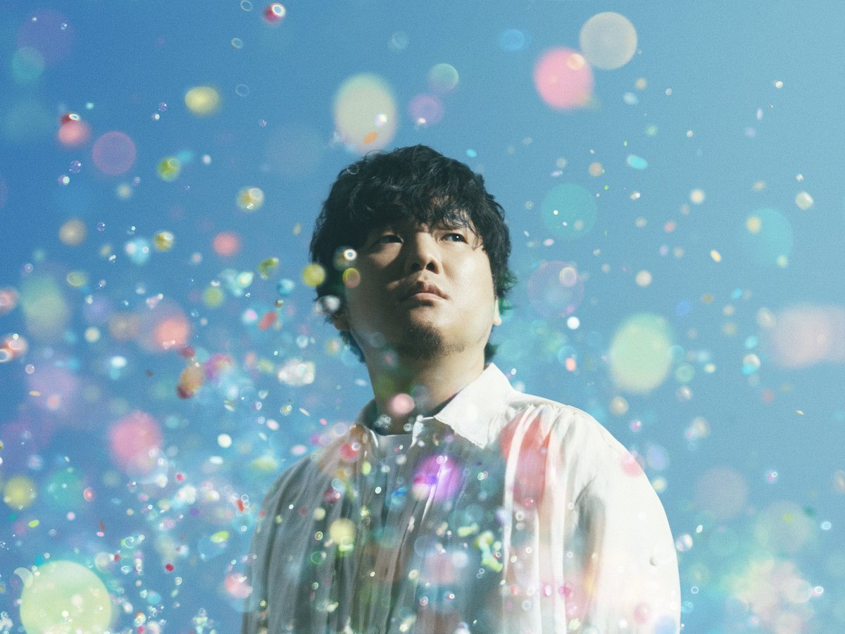 beatit899's tweet photo. 予告▶▷今日9/21(月)の #bi899

 🎙📻🅖🅤🅔🅢🅣👤🎸

㊗️20周年🎉  #秦基博 

✨ 🎶*.✨🎸.•*🎶🎤

🆕シングル『ひとひら』リリース✨
アニメ 『 透明な夜に駆ける君と、
⽬に⾒えない恋をした。』 OPテーマ💖

🪩周年ライブ
11/3 （⽕・祝）⼤阪城ホール
11/8（⽇）横浜・ぴあアリーナＭＭ https://t.co/zW3yAOD7L7