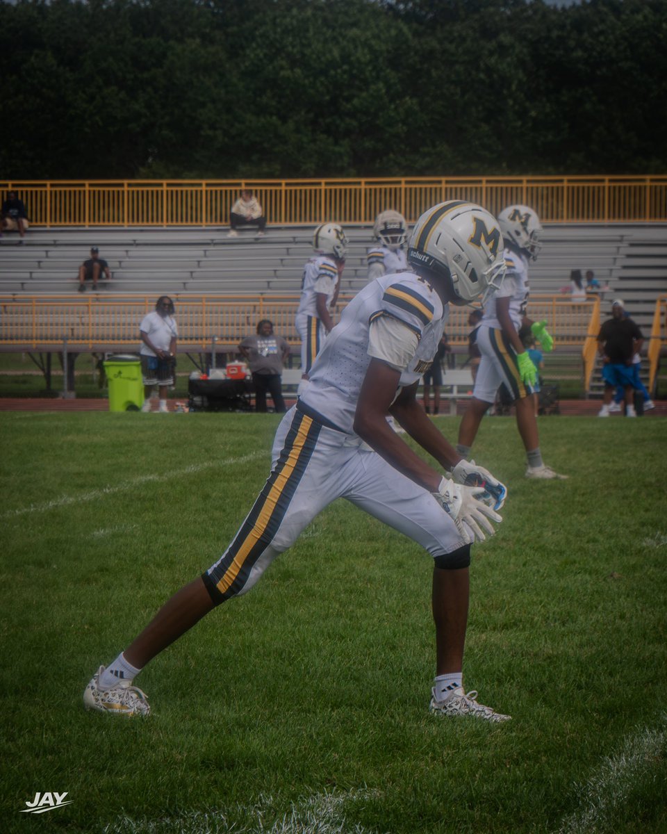jordangauseWR1's tweet photo. Finally 100% let’s get back to it! Good pass from @GauseQb1 #14UFootball #ClassOf2031 #PALFootball 

@RisingStars6 @widereceivermag @MichFBFrenzy @PrepRedzoneNext @MIFootballScout https://t.co/8JOfj2Fjsg