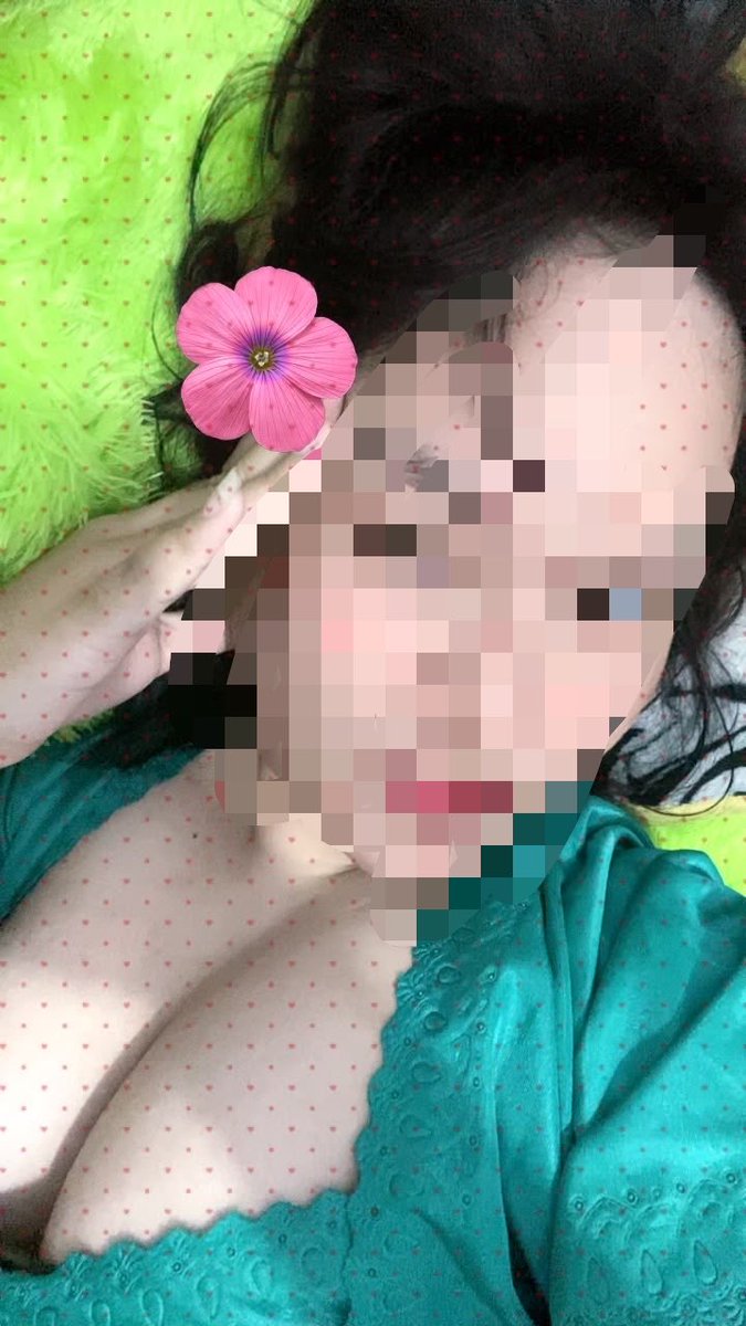Queenzaole's tweet photo. Hehehe 😁 https://t.co/fsSuO3jlKg