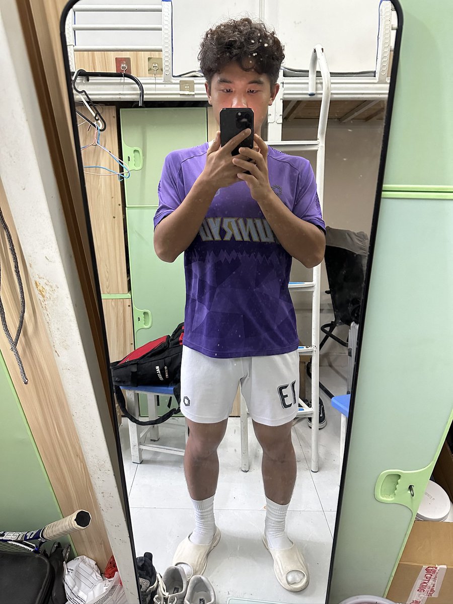 sn510nacLqlafz3's tweet photo. Đùi ếch trai đá banh https://t.co/WMdtqwAgdb