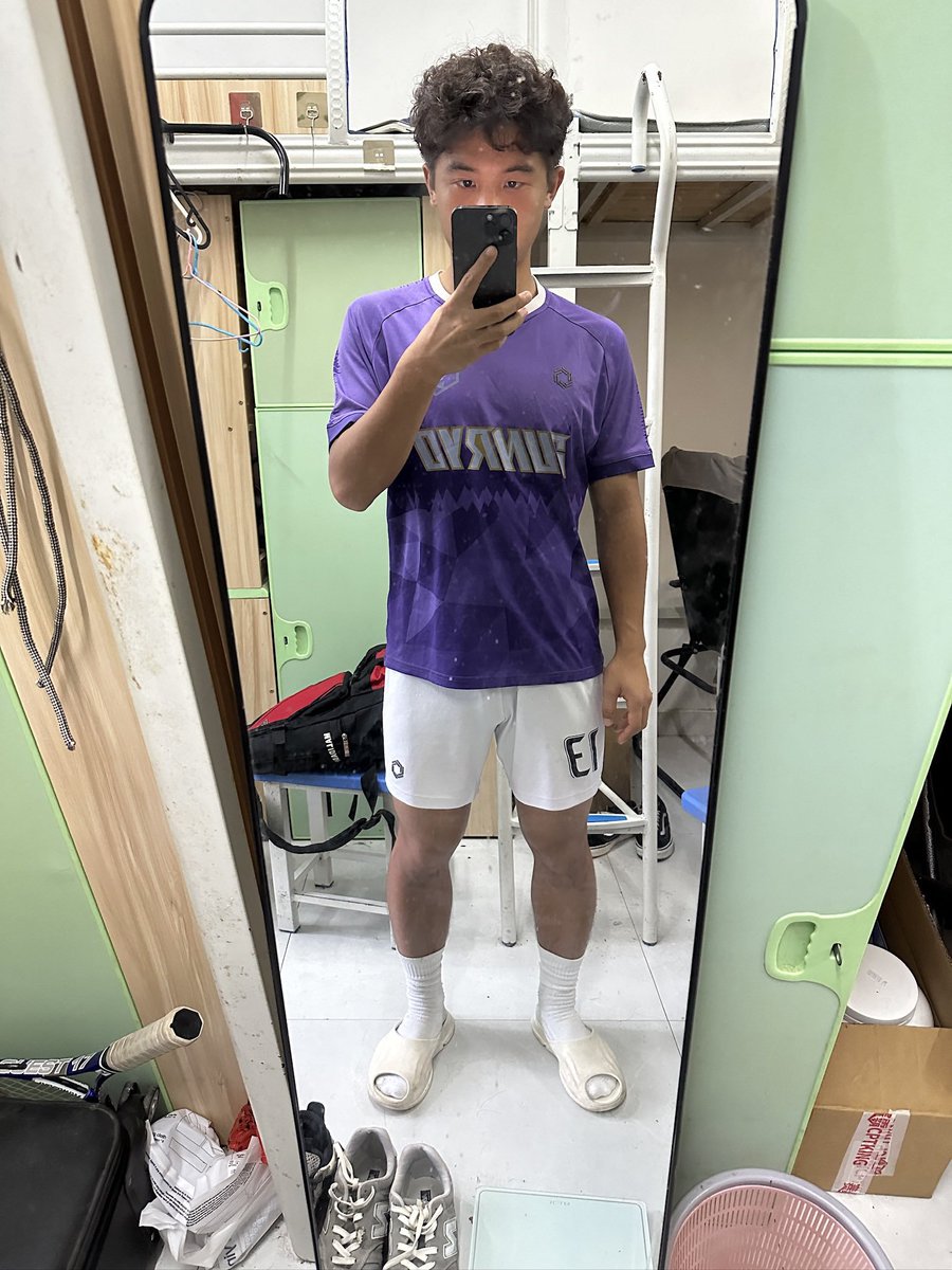 sn510nacLqlafz3's tweet photo. Đùi ếch trai đá banh https://t.co/WMdtqwAgdb