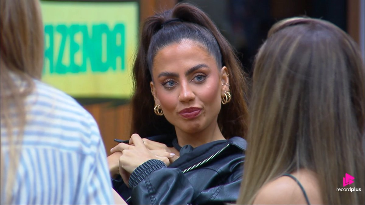 lotuitando's tweet photo. face card #AFazenda18 https://t.co/8g6rTiMmQe