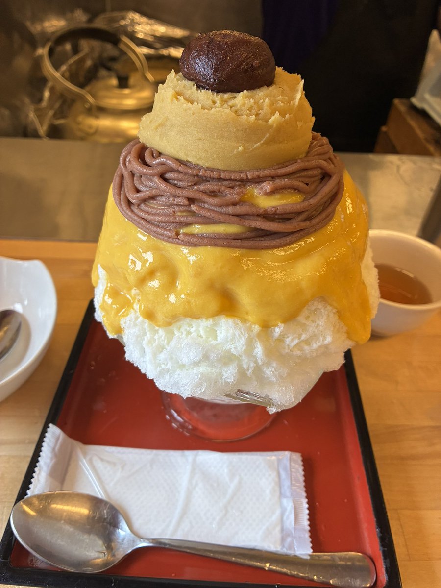 amaimono_117's tweet photo. 📍ひみつ堂  谷中

谷中に行ったらまた寄りたいお店🍧

 #ひみつ堂 #かき氷好き #谷中グルメ https://t.co/W7rIK0vTaP