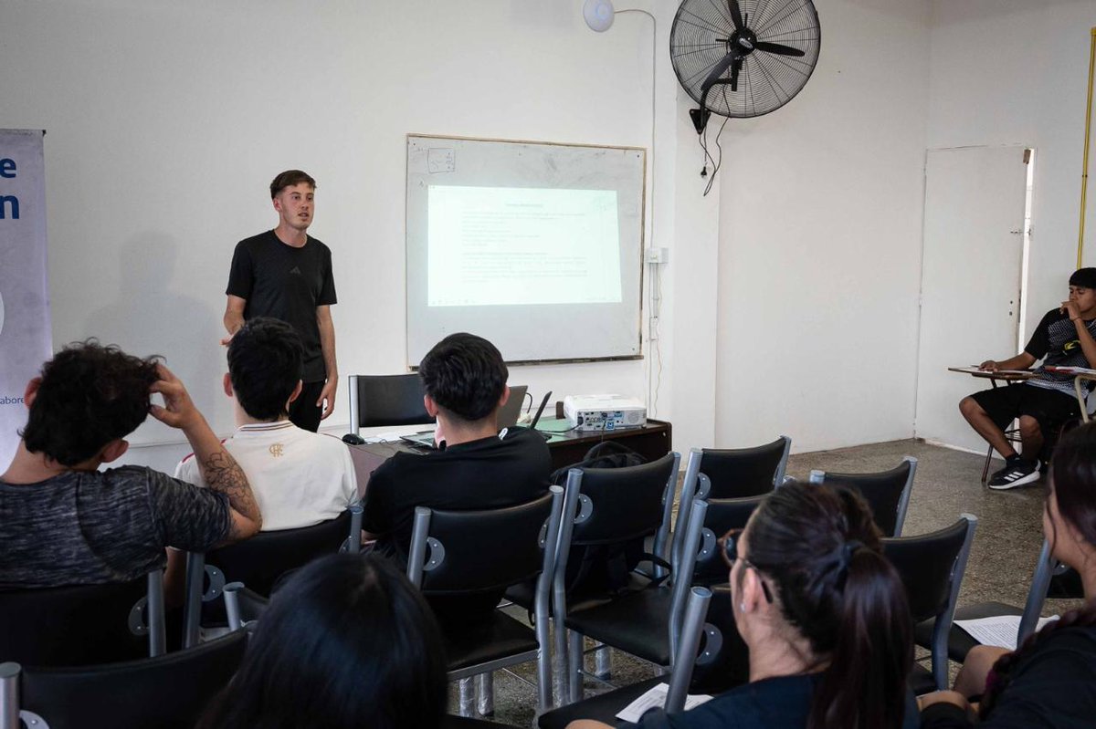 ALSURinforma's tweet photo. General Alvear fortalece la formación superior con el Profesorado de Educación Física

Nota completa en:
https://t.co/kwd9iH2hfo https://t.co/s33Pw0LegU