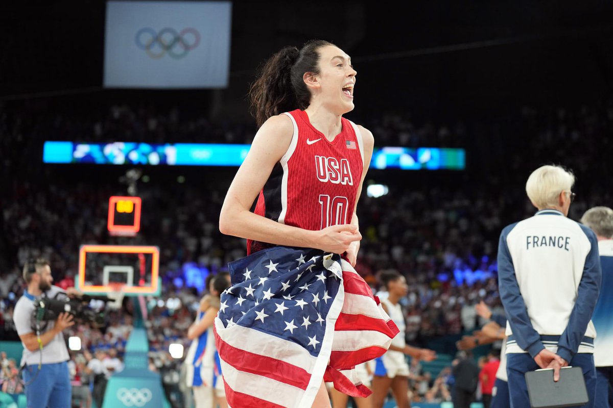 goldmedalmind's tweet photo. “It’s an unrealistic confidence I have in myself.”
— Breanna Stewart, after winning her 4th World Cup gold & tournament MVP
The best competitors let confidence run a little ahead of the evidence.
#BreannaStewart #TeamUSA #Basketball #MentalGame #Confidence #MVP https://t.co/wfvcI8Up0H