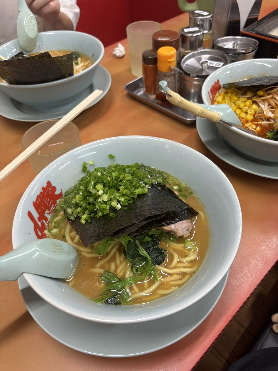 6iyo_'s tweet photo. オフ会>᎑< https://t.co/aKEvtM2C31