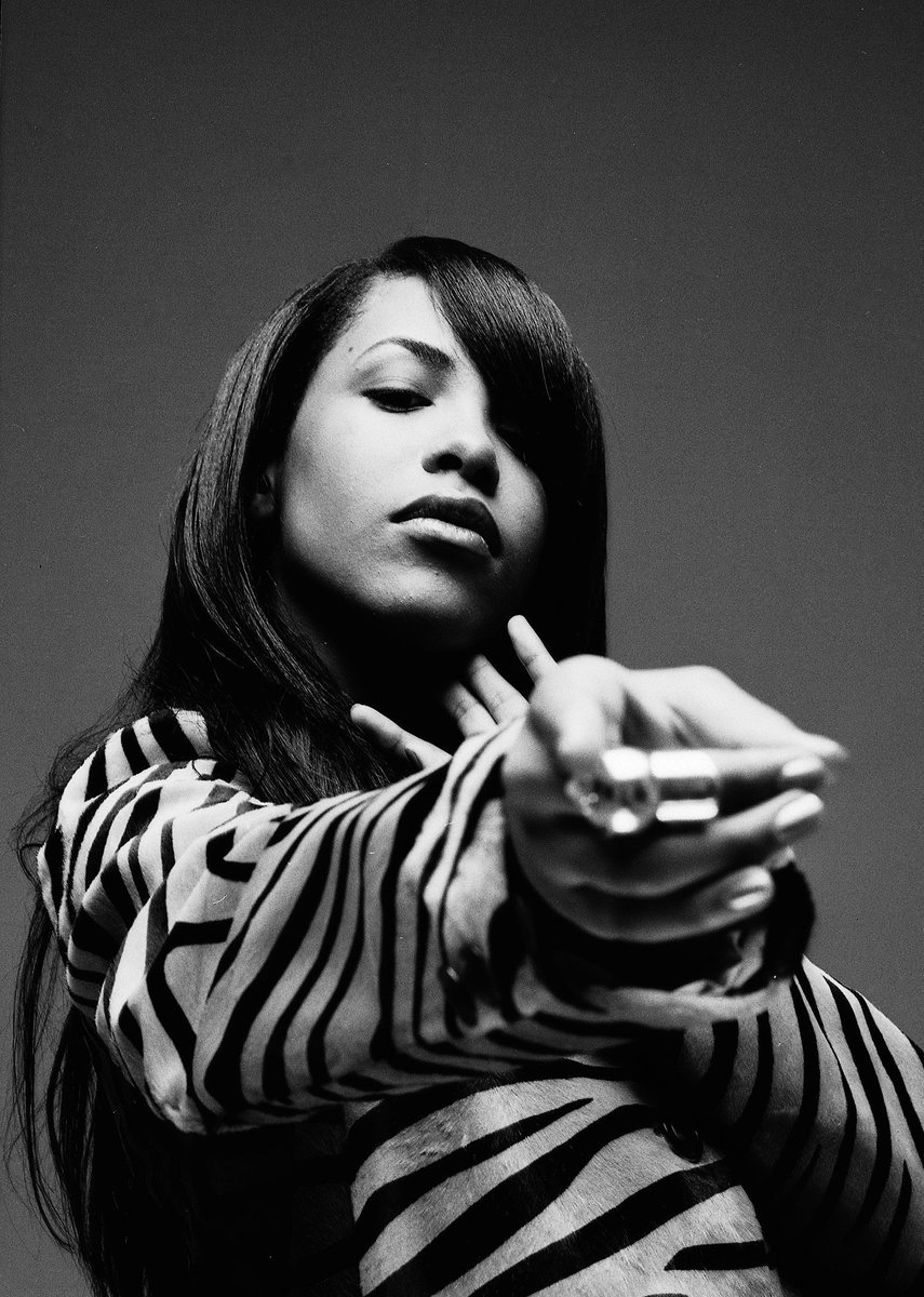 Aaliyah_Fanatic's tweet photo. this cold ass shot. https://t.co/ooGPTJldqE