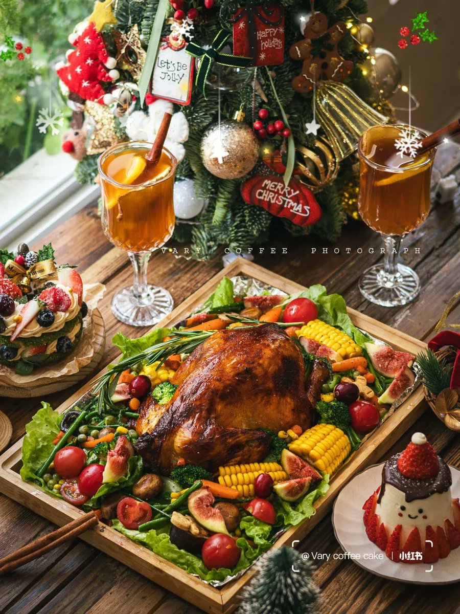 qwlgiinr's tweet photo. Festive Feast Alert! Roasted turkey with cranberry glaze, truffle mashed potatoes u0026 spiced apple pie — all ready for your holiday table. Tag who you’re sharing this with! #HolidayEats #FestiveFood, https://t.co/fxIP2Ty8pf