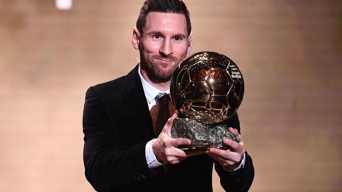 Lc_Pope's tweet photo. faite meme pas les choquer si il gagne son 9 bollon d or https://t.co/8sPFLwkOT9
