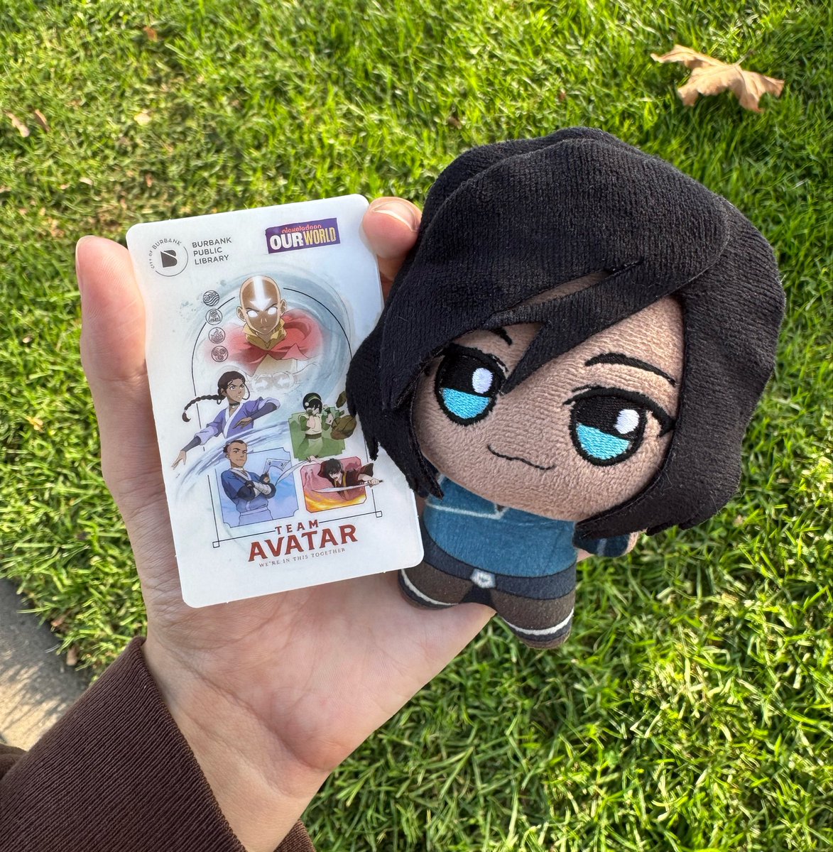 twinklorswift's tweet photo. my local library has an avatar themed library card this month so I picked one up :] https://t.co/hGMqR2vrSD