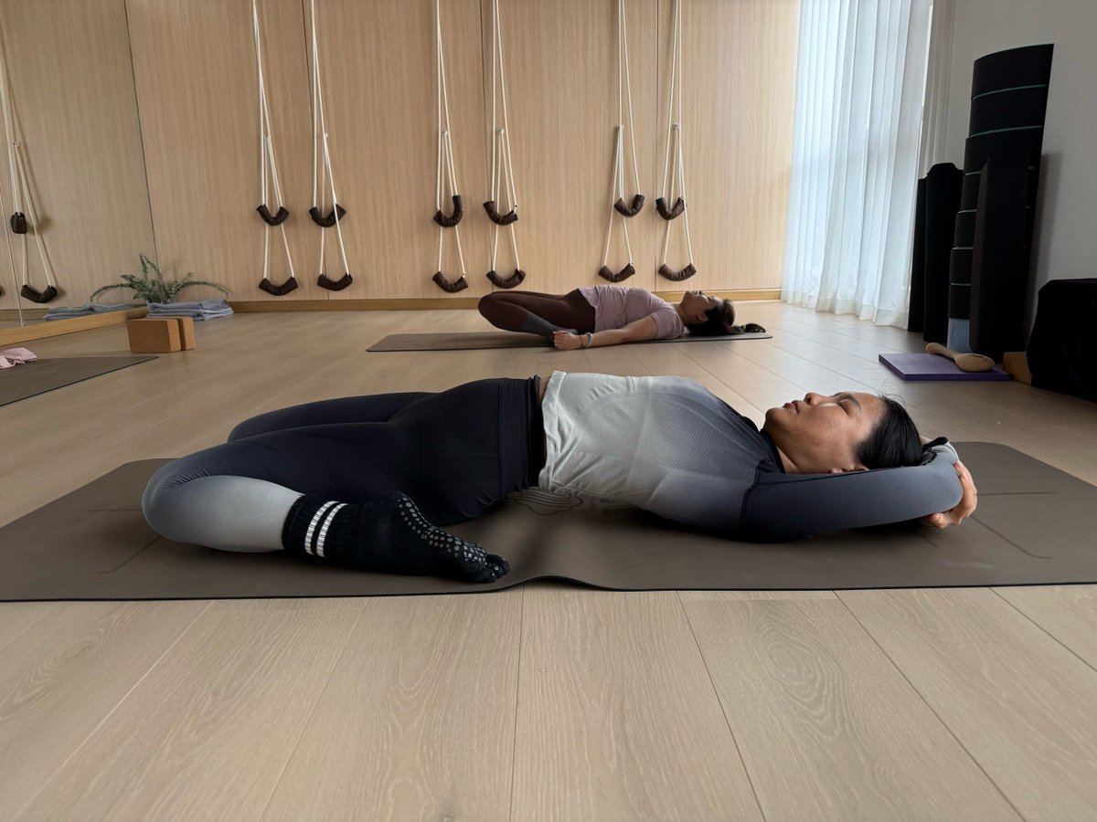 Fitri84110786's tweet photo. Struggling with late nights Swap 10 mins of scrolling before bed for a quick stretch and a glass of warm milk. Small changes = big energy boosts! , https://t.co/ZHshWFvNY9