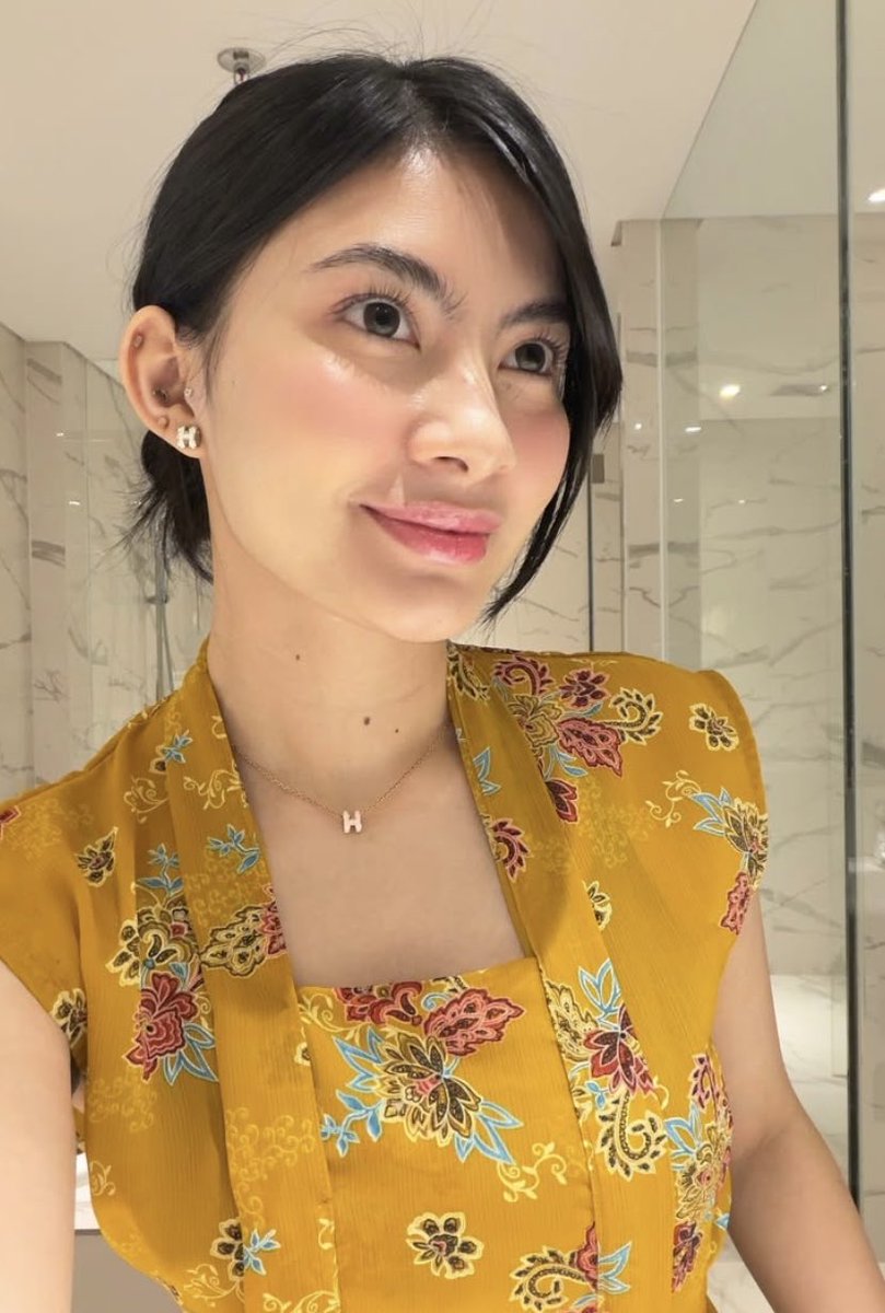 Bananaidnnn's tweet photo. Siapa yang pertama kali tau Inka setelah jadi pacarnya Pratama Arhan ?  
Kenapa ya vibesnya Inka itu fresh mulu kaya abis mandi terus. https://t.co/zGW1gUsdCq