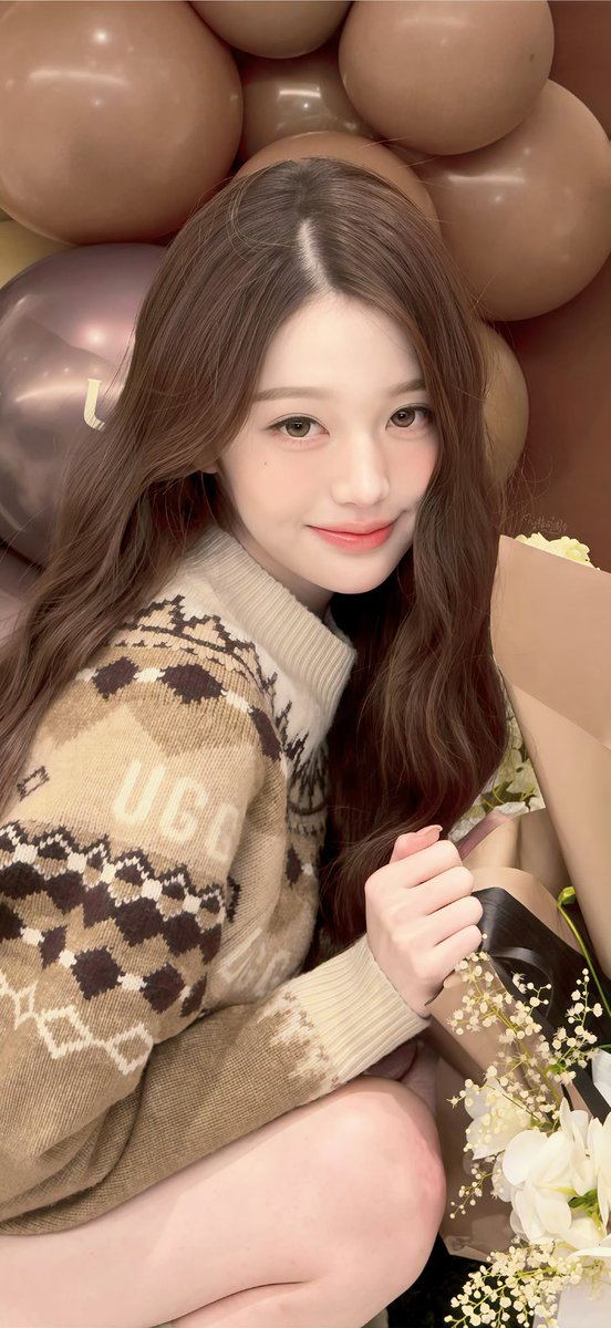 jang_vicky7's tweet photo. 暖洋洋的毛茸茸的
#JANGWONYOUNG   #WONYOUNG #ウォニョン #IVE #장원영 #원영  #ugg #張元英 #張員瑛 #张员瑛 #张元英 https://t.co/VcBkt9xuue