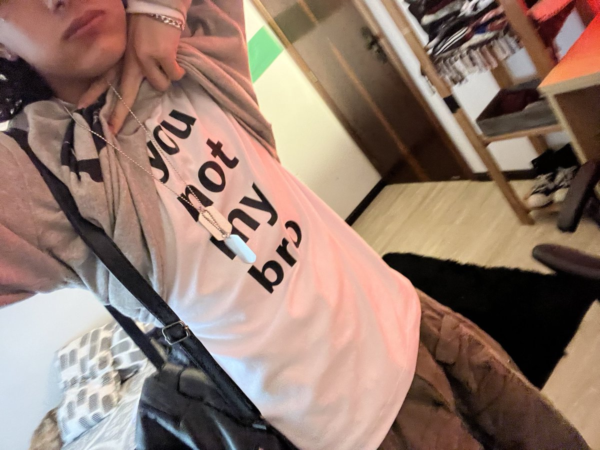 cayx666's tweet photo. you not my bro https://t.co/V4A92OLc7e