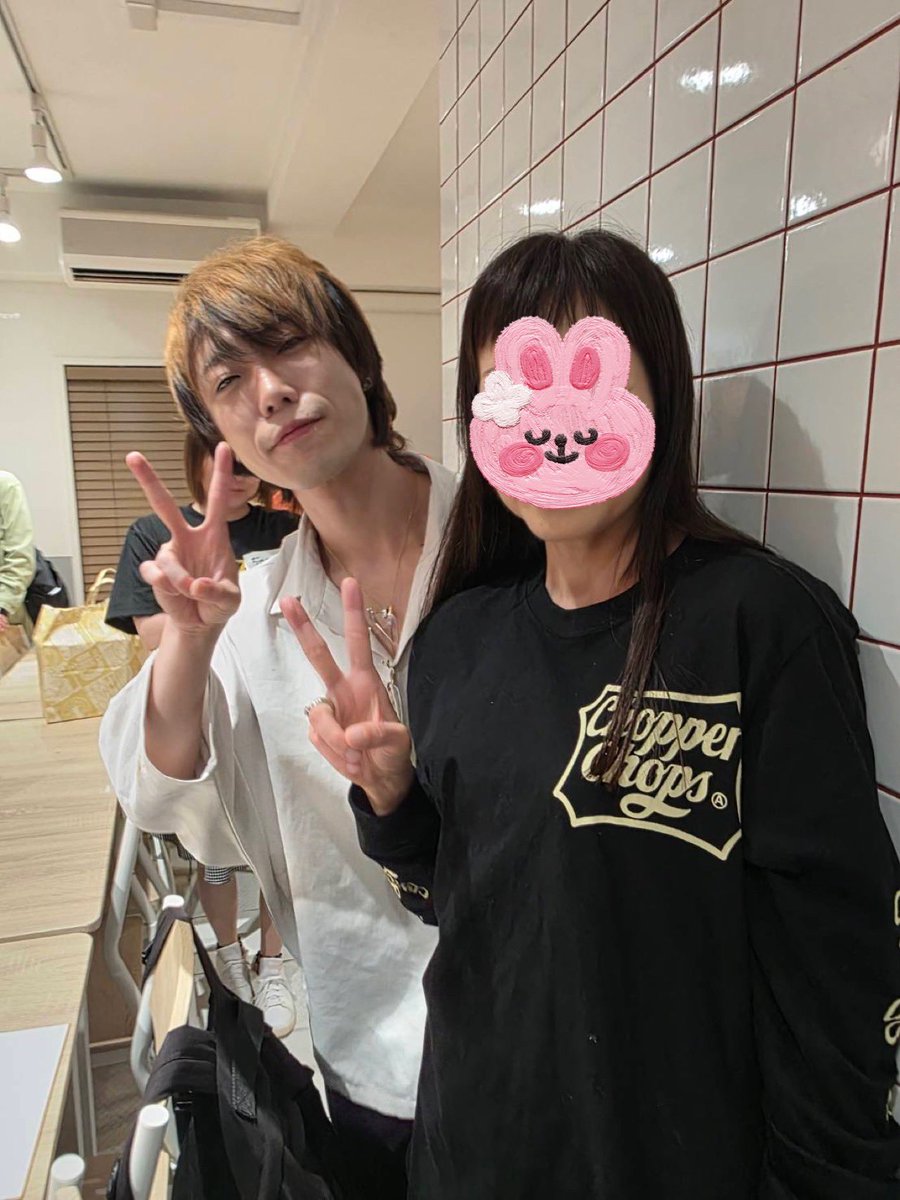leochanobaba's tweet photo. 昨日はカワちゃんのbirthdayオフ会に参加しました❣️
アットホームな雰囲気でドラコさんの手料理とおむころさんのケーキ最高でした😊🍰
カワちゃんと初めてお話ししましたが優しくて変顔が面白かった☺️
楽しかったです💖
#カワザイル
#ドラコ https://t.co/HUYGsavYS8