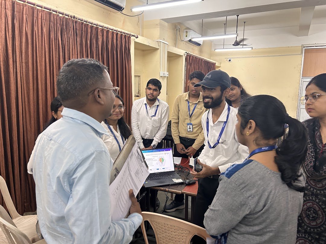 SITSBP's tweet photo. SIH 2026 Internal Hackathon held on 12 Sept offers hands-on experience in developing solutions to real-world problems. 6 teams shortlisted for the national level. 
#SIH2026 #SmartIndiaHackathon2026 #Innovation #Hackathon #SITSambalpur
@EduMinOfIndia @mhrd_innovation @AICTE_INDIA https://t.co/vK3YOyng4e
