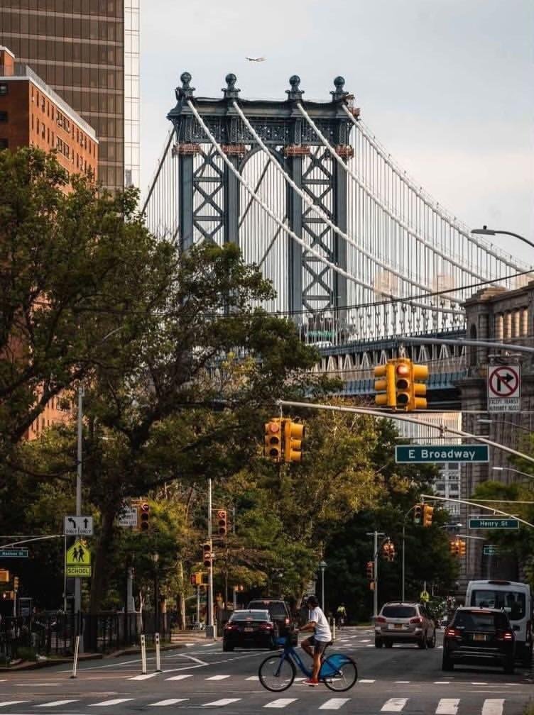 earthserenityy's tweet photo. Autumn in New York https://t.co/57Z3nPlecr