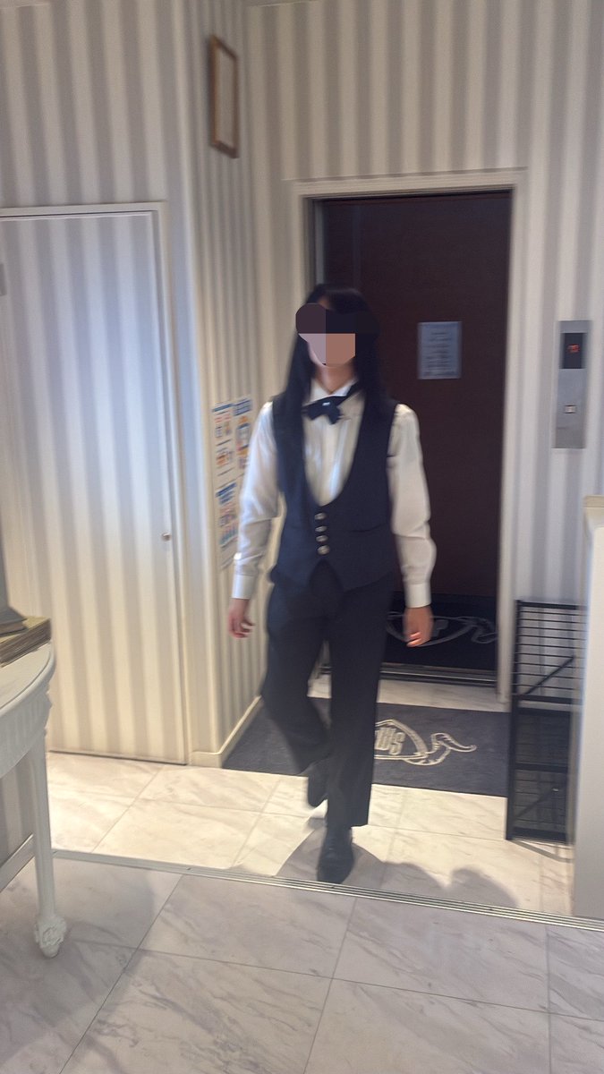 sismeapars's tweet photo. 9月21日 （月曜日） ☀️
開館 13時／閉館 21時予定
全てのLO 20時

本日の給仕者

紗御 
秋月 
京
#難波　#難波カフェ
#コンカフェ #執事喫茶
#執事喫茶シスメアパルス
#アフタヌーンティー https://t.co/RMzURI5MZc