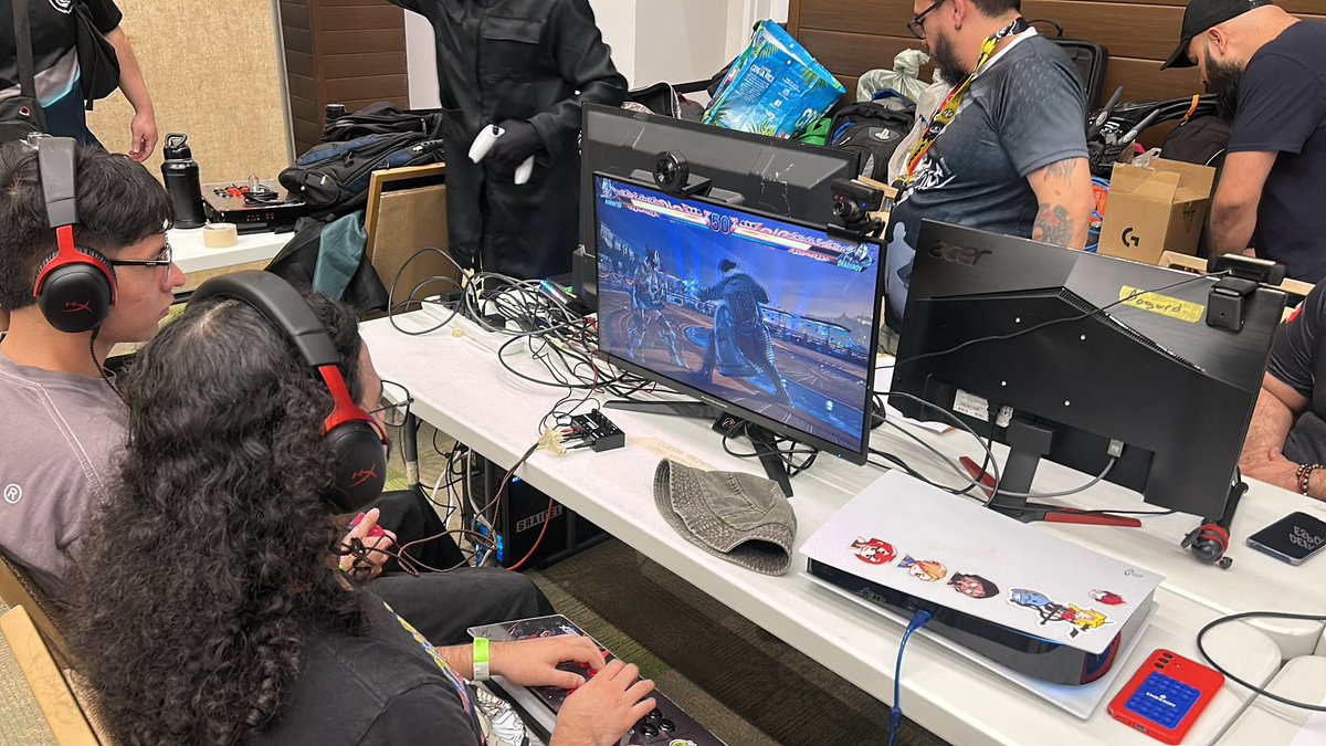 SRKENNCR's tweet photo. Quede en top 9 desde de una buena pelea con BurningKnuckle pues toco la derrota pero fue una experiencia buena #costarica #TEKKEN https://t.co/GrRNbTU73F