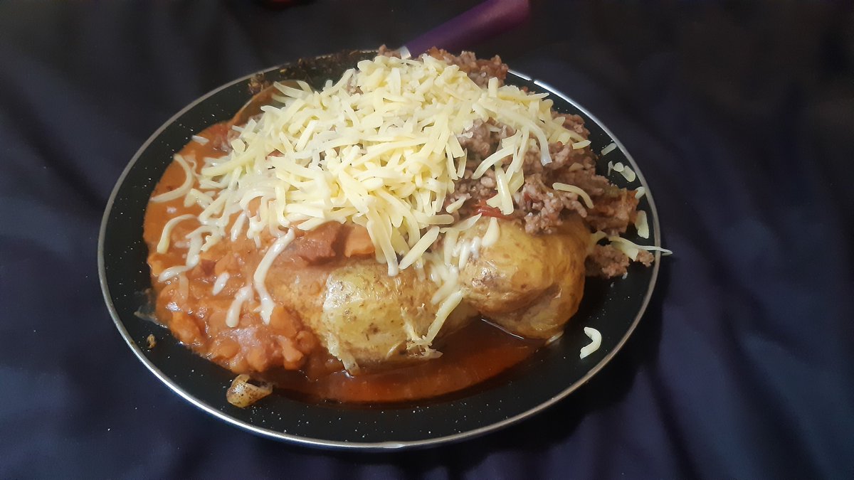 DrewMerrall's tweet photo. Fooooood.  Allowed made. https://t.co/En0uTy9lKy