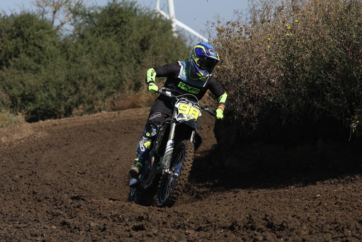 RomanFashapv's tweet photo. #tf250x #motocross #dirtbike https://t.co/V3lzamoAoN