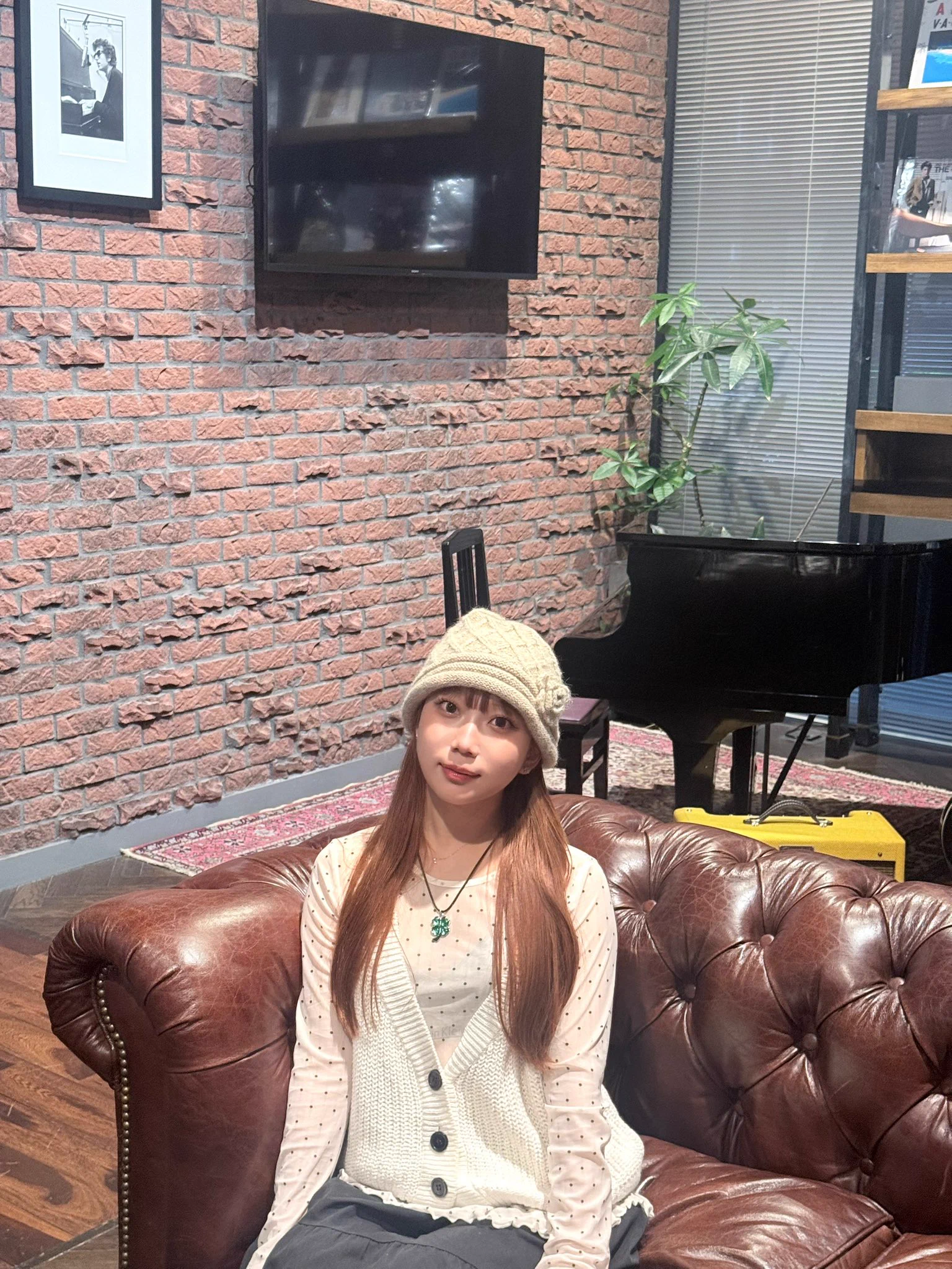 丸山純奈 (@maruiyamadesu) / X