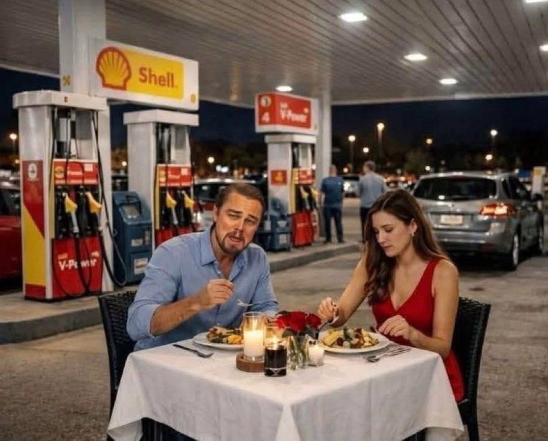 Majd_fir's tweet photo. توییت خارجی :
وقتی تو امریکا میگن منو جای گرون ببر🤣
#Breaking #BreakingNews #Urgent #News #WorldNews #Conflict #Tensions #War #Crisis #Geopolitics #Military #Security #Election https://t.co/E49thbKXsf