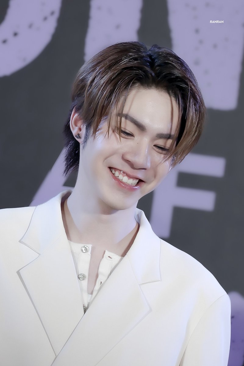 karangirl_'s tweet photo. 19.09.26 || เที่ยงนี้เติมเจเจยิ้มหวานอ๊ะยางงง

#ICONICCRAFTCOFFEExNETJJ
#jj_rcp @jj_rcp https://t.co/gdx1gi4DtA