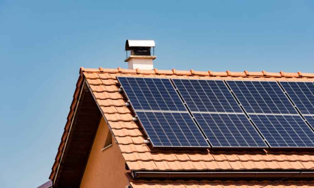 KeralaBisNews's tweet photo. Thailand is offering up to ₹1.44 lakh in rooftop solar subsidies, nearly twice India’s ₹78,000 maximum under the PM Surya Ghar scheme.

https://t.co/8gHn0jyRqP

#KBN #BusinessKerala #KeralaBusiness #SolarEnergy #PMSuryaGhar #RenewableEnergy https://t.co/sgRlUcgVl9