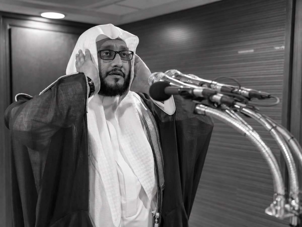 insharifain's tweet photo. It is with great sadness we share the news of the death of the Muadhin of Masjid Al Haram Sheikh Ibrahim Al-Madani

انا لله وانا اليه راجعون https://t.co/dqvuVcnMql