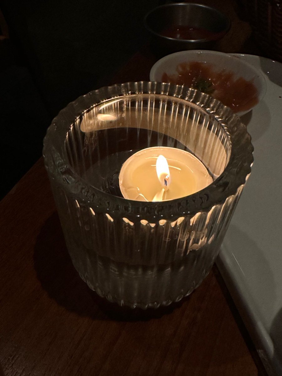 DelanaTwidr7oe's tweet photo. Turned an old mason jar into a cute candle holder for my desk—zero waste, full charm ， https://t.co/AL1PgAMY2b