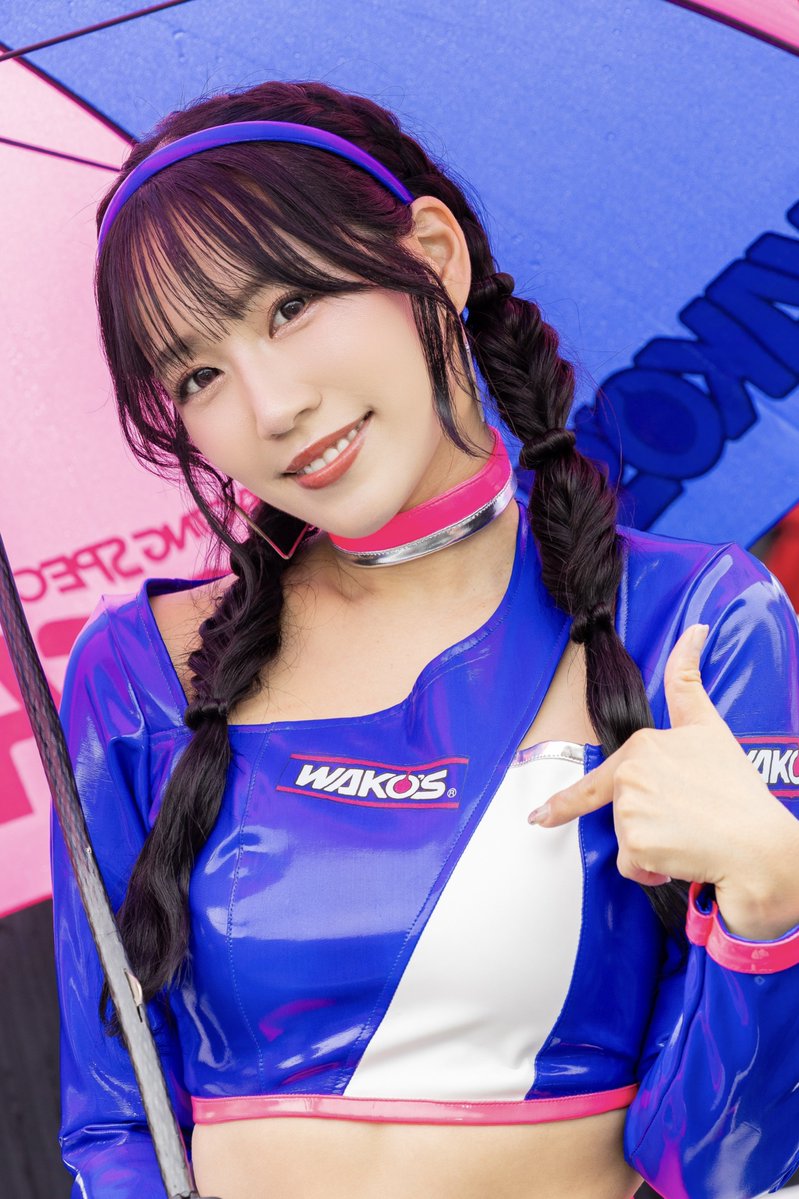 renna1208's tweet photo. おそよう💙🩷
昨日の決勝日は
16号車WAKO'S GIRLSは冬コスでした！
ブルー多めでカチューシャとチョーカーも冬コス仕様にバージョンチェンジ✨
本日も無料投票よろしくね(*^^*)
https://t.co/0s7RLhRtbs https://t.co/s1y8DgQOQM