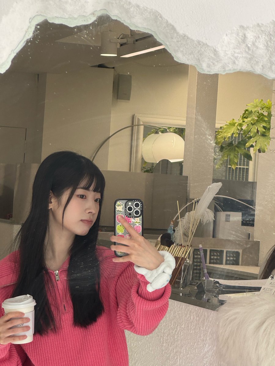 godmitzu's tweet photo. DAHYUN SENT A HUGE SPOILER FOR HER SCHEDULE TODAY?? https://t.co/Ti60KhHpgo