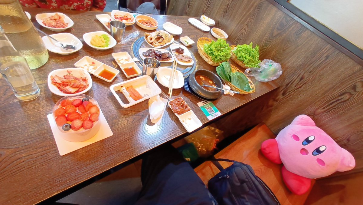 shaoxudong's tweet photo. 我过生日 https://t.co/iAURao1Fk0