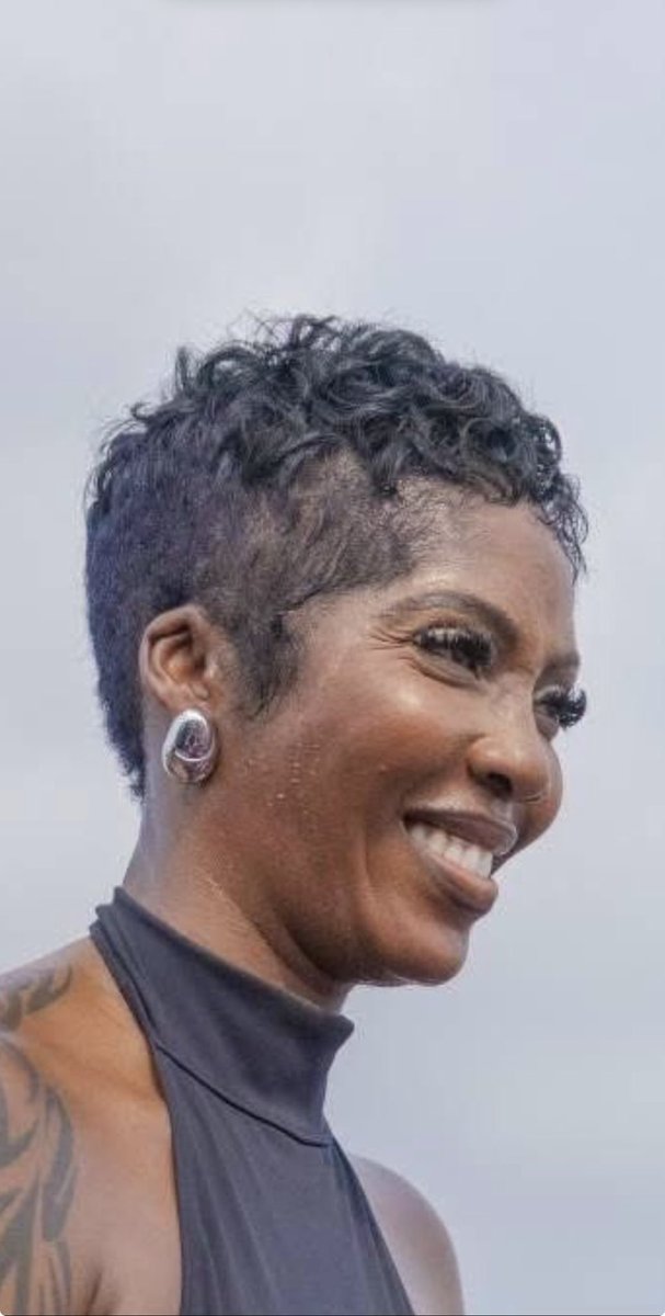 Thewrldbaby's tweet photo. You must be a sick man if you’re still crushing on this old woman in 2026 https://t.co/doRoGU4amb