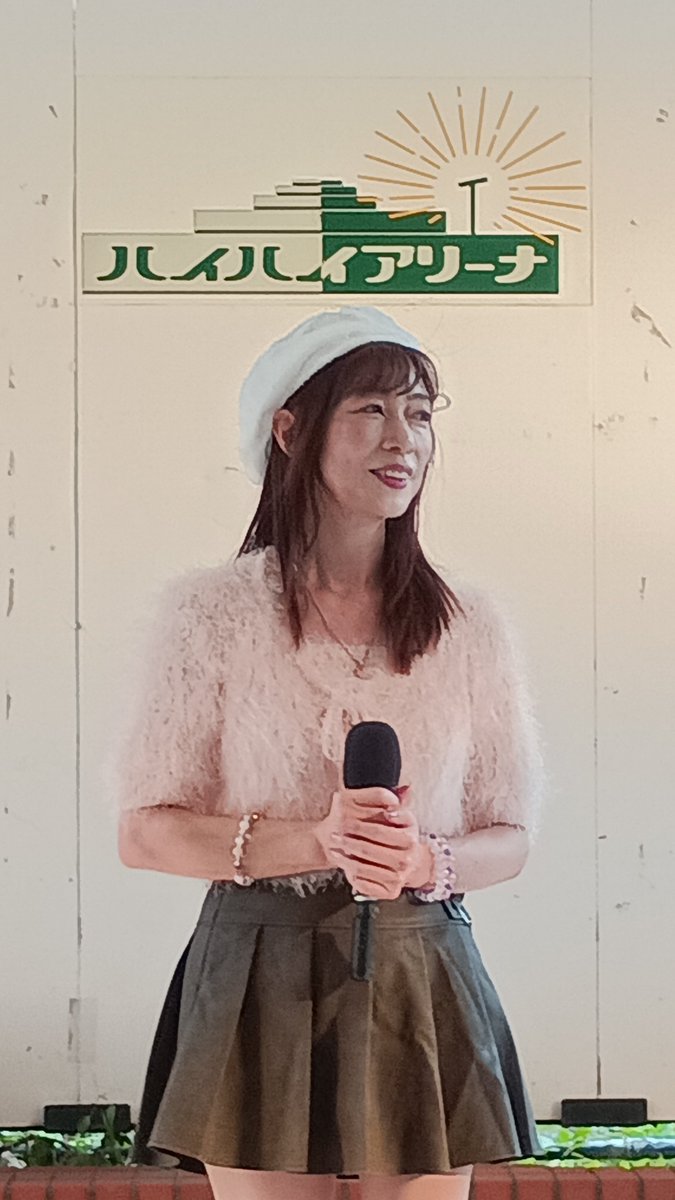 tukikagekai's tweet photo. ポケティさん @poke_tyがうえほんまちハイハイタウンにて開催のライブにご出演とのことで行って来ましたー！

アニソンを中心にオリジナル曲も♪ライブ情報は多数なので画像をご参照ください！もちろんラヂオきしわだ毎週金曜日午後6時からの｢金6アニ活放送部｣(再放送は水曜夜6時)もチェックですよ！ https://t.co/p6Vw350Tda