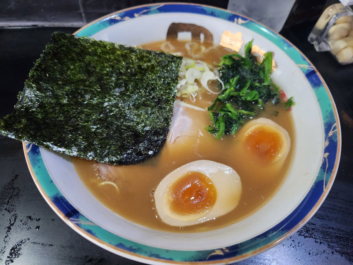 nisi4go's tweet photo. 【田島家】
味噌ラーメン味玉
(ﾟдﾟ)ﾒﾁｬｳﾏｰ

あちこち冠水してるし、海はザパーンだし、暴風雨でびしょ濡れになりました😩 https://t.co/ixSGhZMm2M