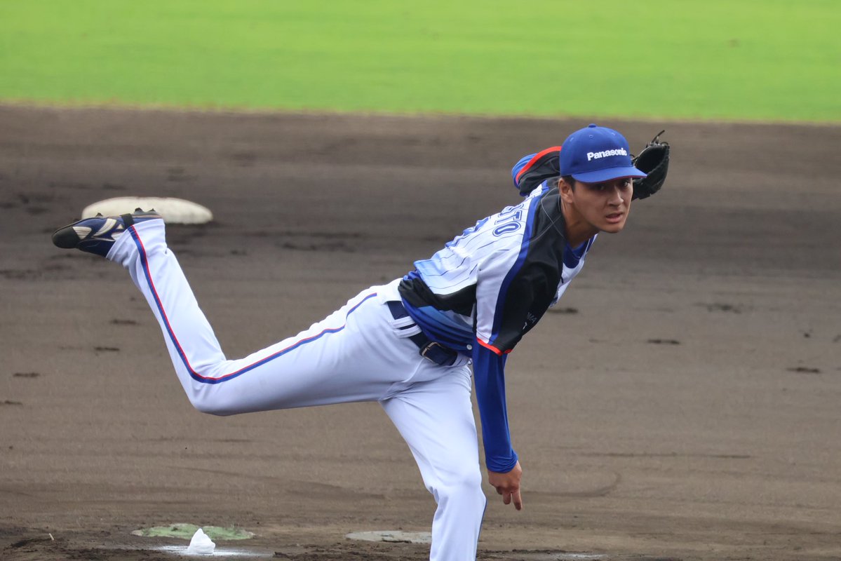 ToranokoV's tweet photo. パナソニック  柿本晟弥(東洋大姫路-東洋大)

大勢のスカウトが詰めかける中、初回ヒットを1本許すものの150km/h連発で常時ストレートは150近く、スラカットもキレキレで2奪三振。
都市対抗での活躍はスポット的では無いことを最初の1イニングで証明。 https://t.co/WllV95SD6h