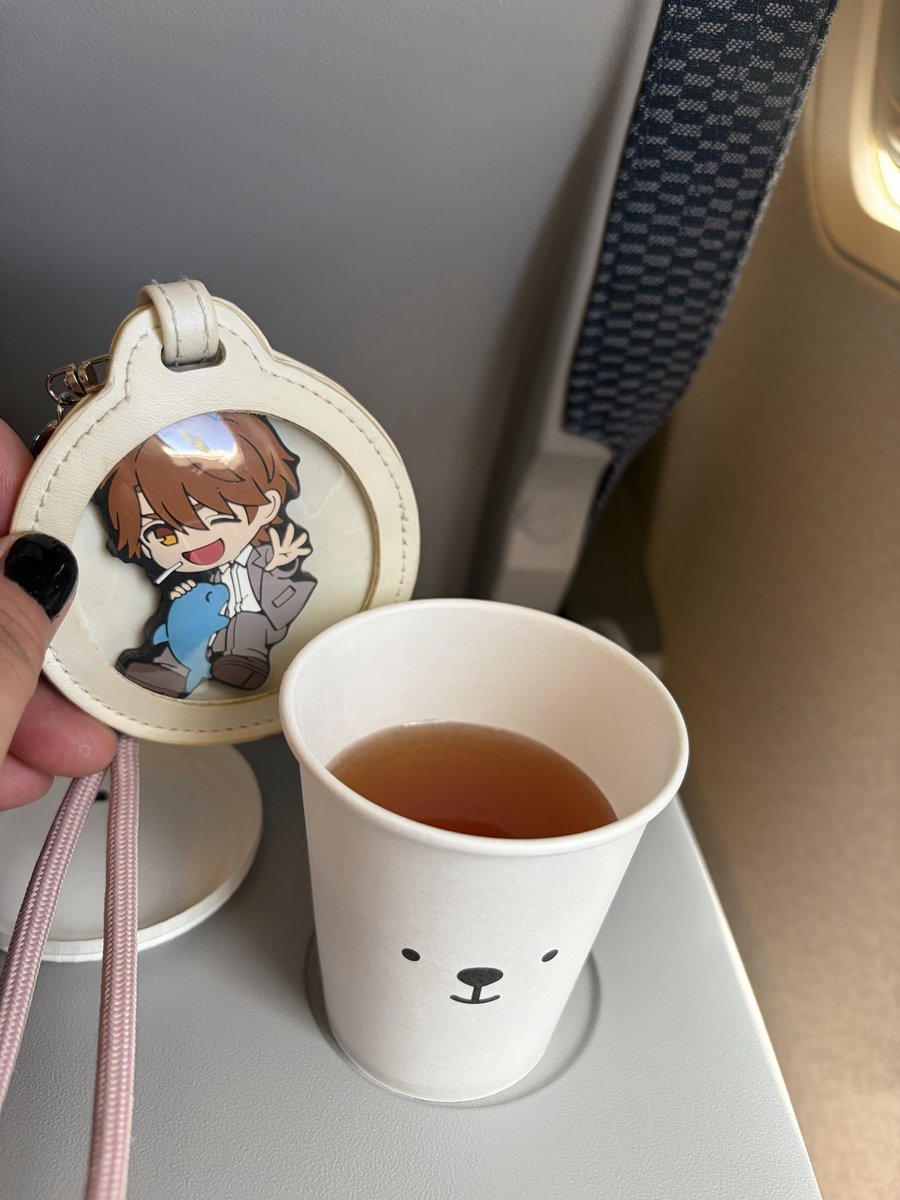 PinkyMonkeyBaby's tweet photo. 帰りはAir Do(ANAのコードシェア)でラッキー♪
オニオンスープ美味いんだよぉ🥰
あと北の大地です。
ご査収ください。 https://t.co/hoVcOha7Qk