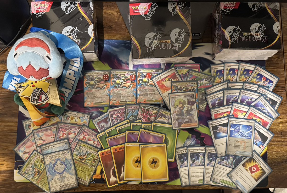 Bunjiit's tweet photo. BALTIMORE REGIONAL CHAMPION 😭❤️🎲🎲🎲 https://t.co/gwGIHDyhIy