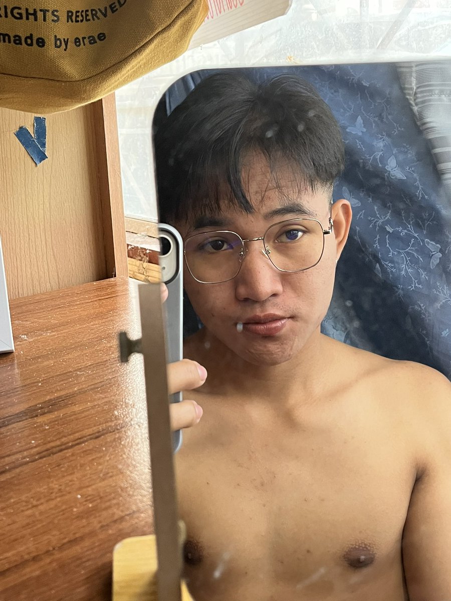 Phoom107's tweet photo. แว่นเองคั้บบ🥺 https://t.co/RSvpQG8aVZ